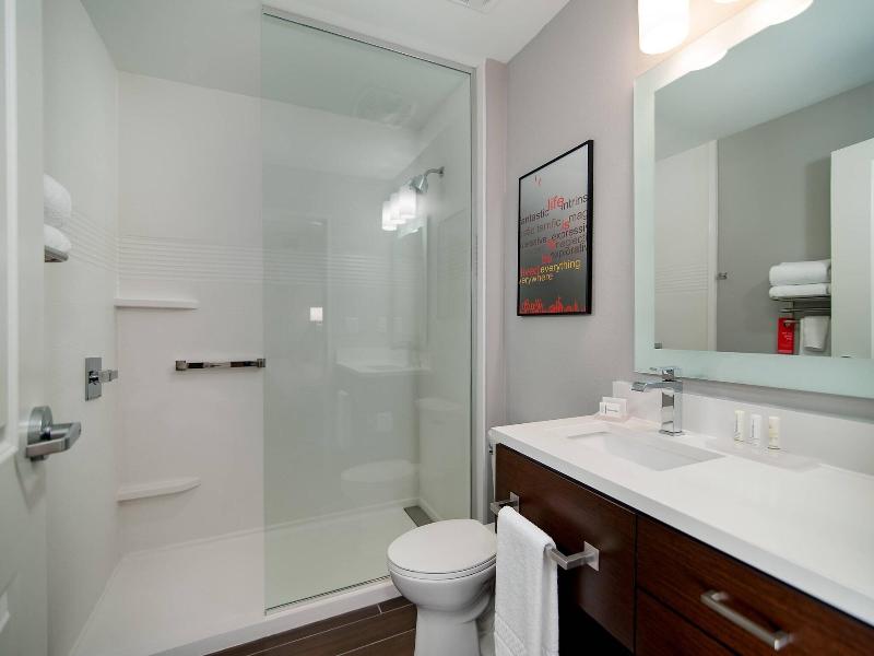 TownePlace Suites Fort Worth University Area/Medic image