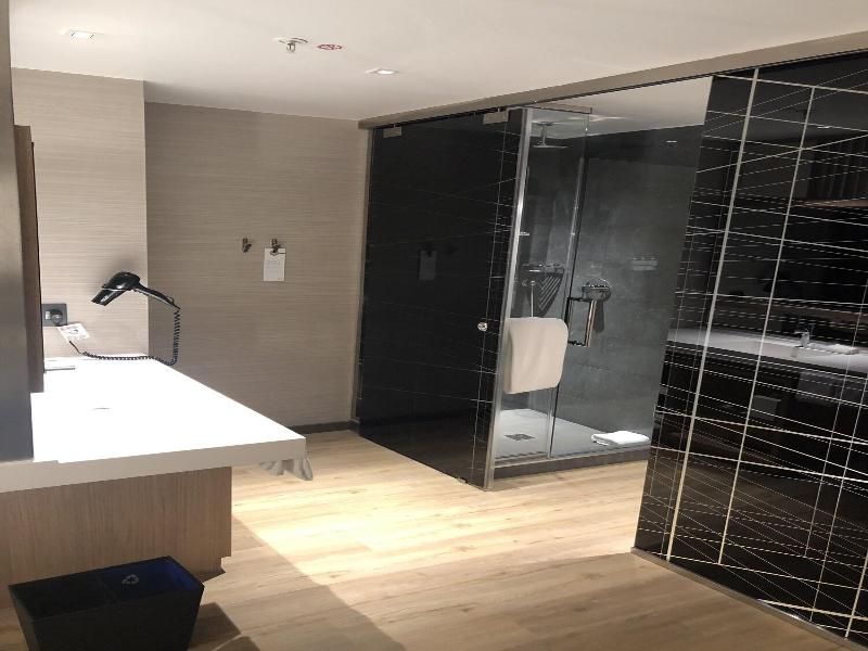 Ac Hotel By Marriott Houston Downtown image