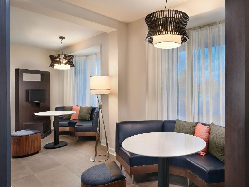 Courtyard By Marriott Florence image