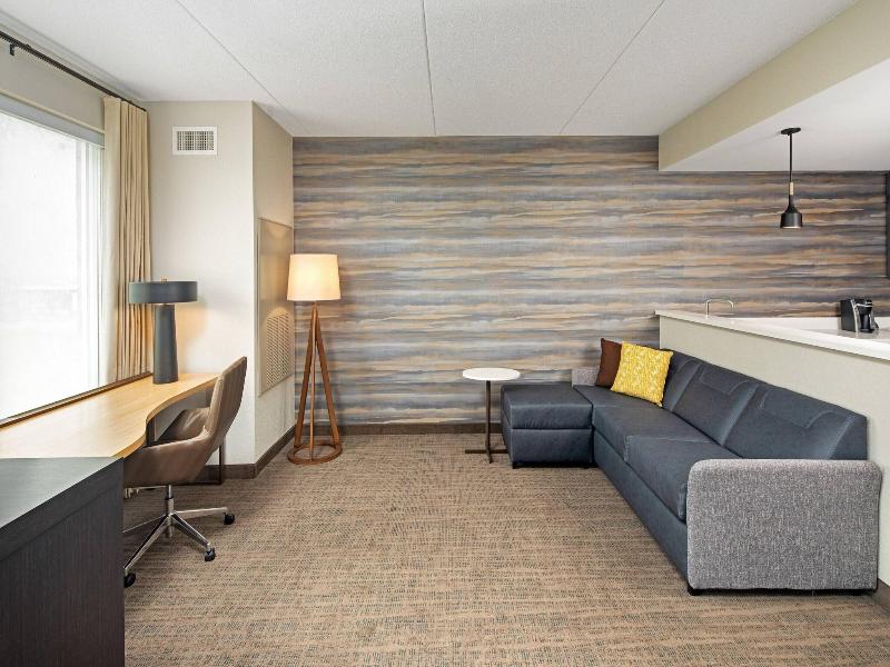 Residence Inn By Marriott Toronto Mississauga West image