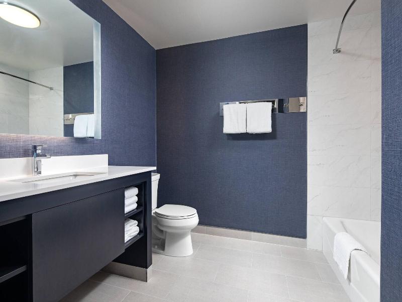 Residence Inn By Marriott Toronto Mississauga West image