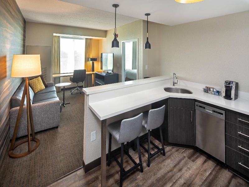 Residence Inn By Marriott Toronto Mississauga West image