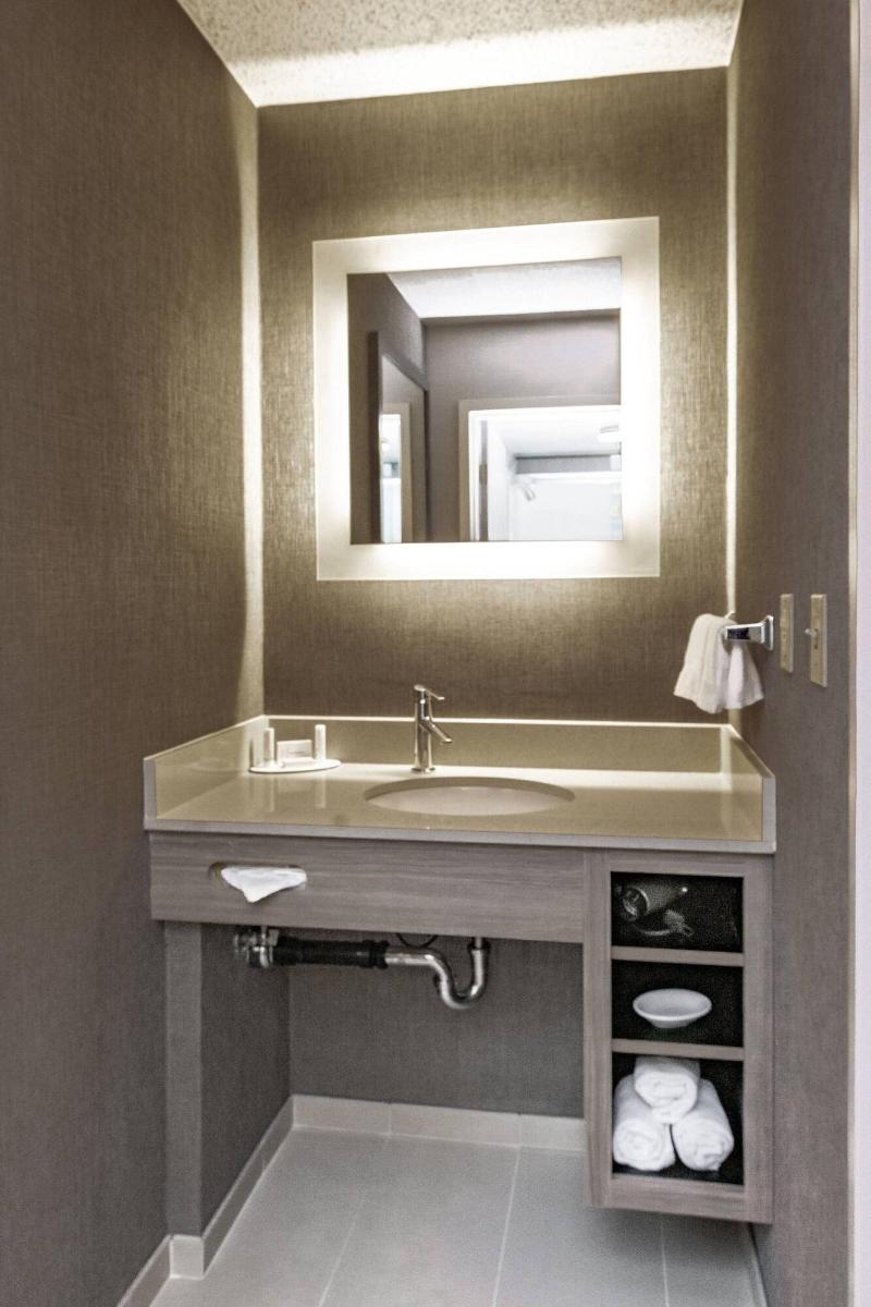 Springhill Suites Anchorage Midtown image