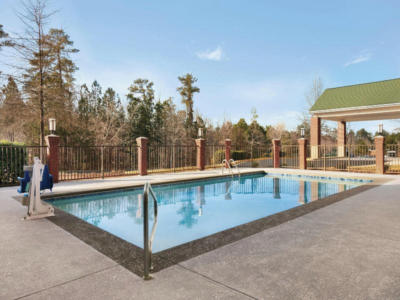 Four Points By Sheraton Raleigh Arena image