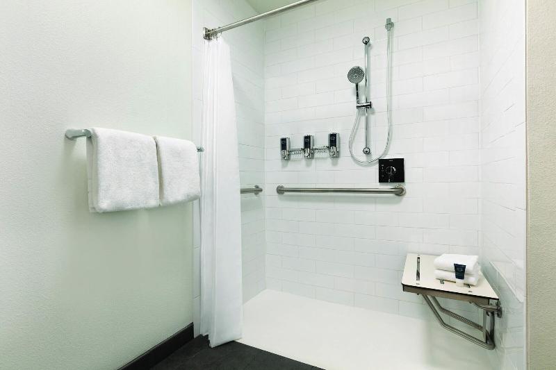 Four Points By Sheraton Raleigh Arena image