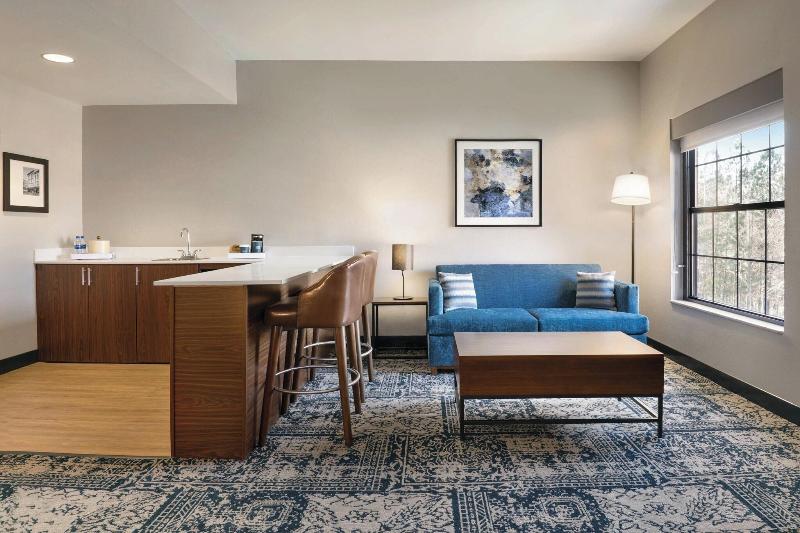 Four Points By Sheraton Raleigh Arena image