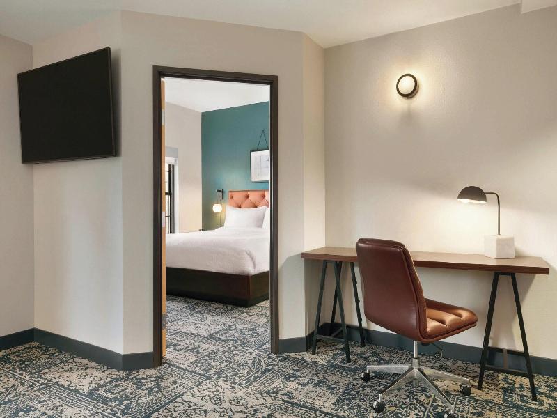 Four Points By Sheraton Raleigh Arena image