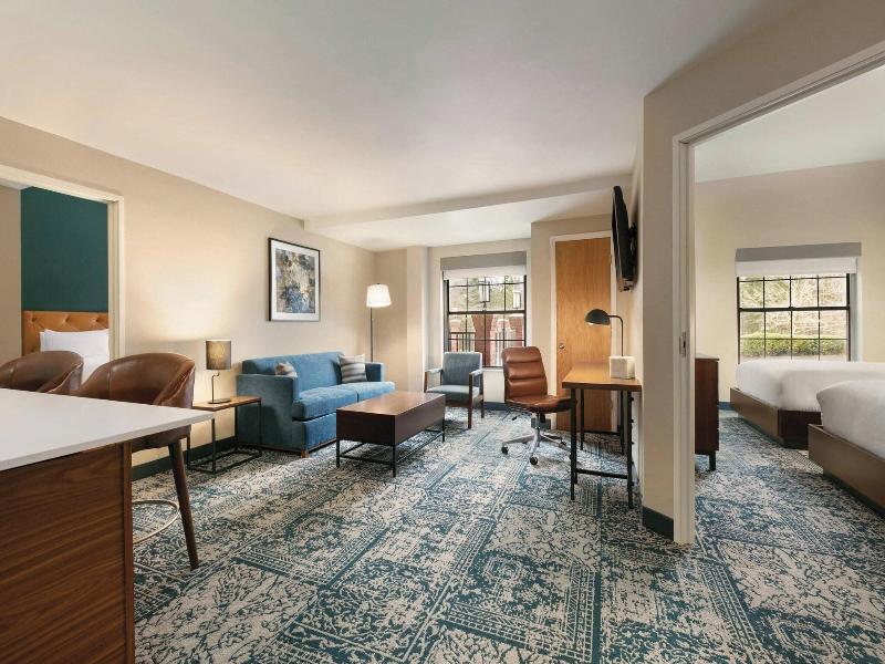 Four Points By Sheraton Raleigh Arena image