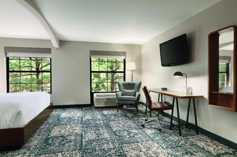 Four Points By Sheraton Raleigh Arena image