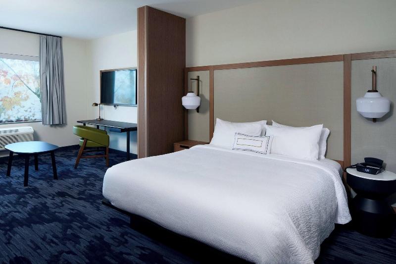 Fairfield Inn & Suites by Marriott Riverside Moren image