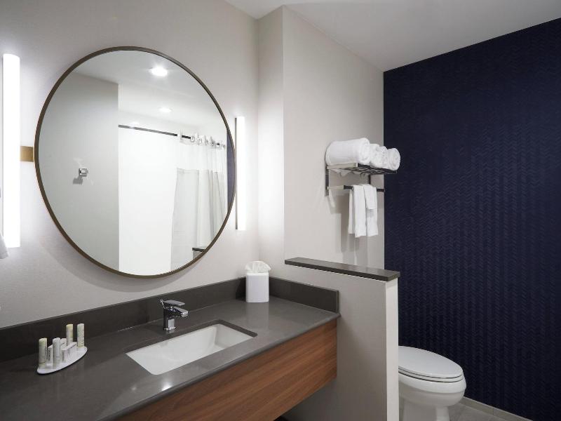 Fairfield Inn & Suites by Marriott Riverside Moren image