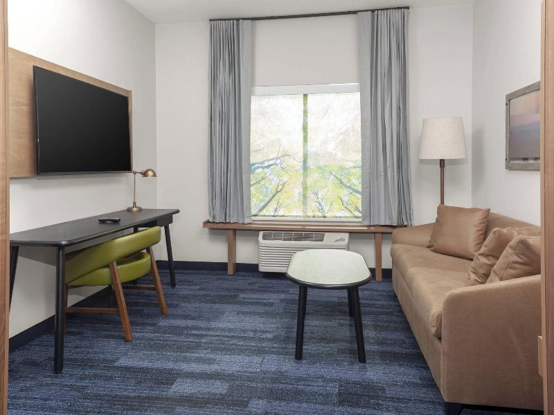 Fairfield Inn & Suites Fort Collins South image