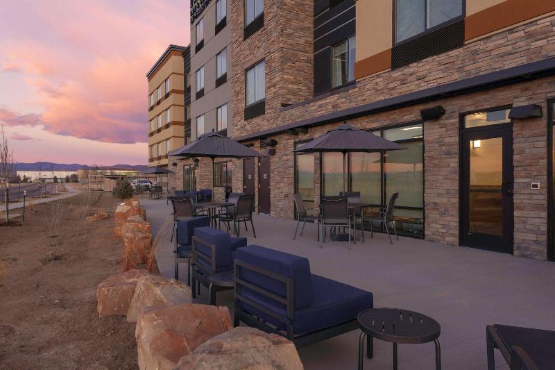 Fairfield Inn & Suites Fort Collins South image