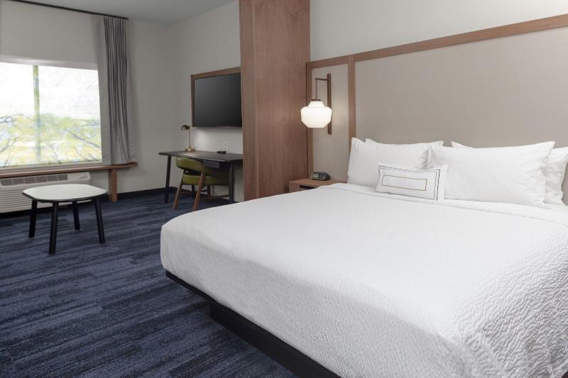 Fairfield Inn & Suites Fort Collins South image