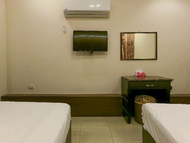 Giza Pyramids View Inn image