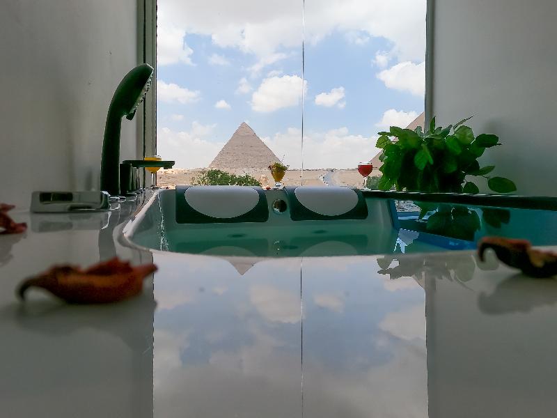 Giza Pyramids View Inn image