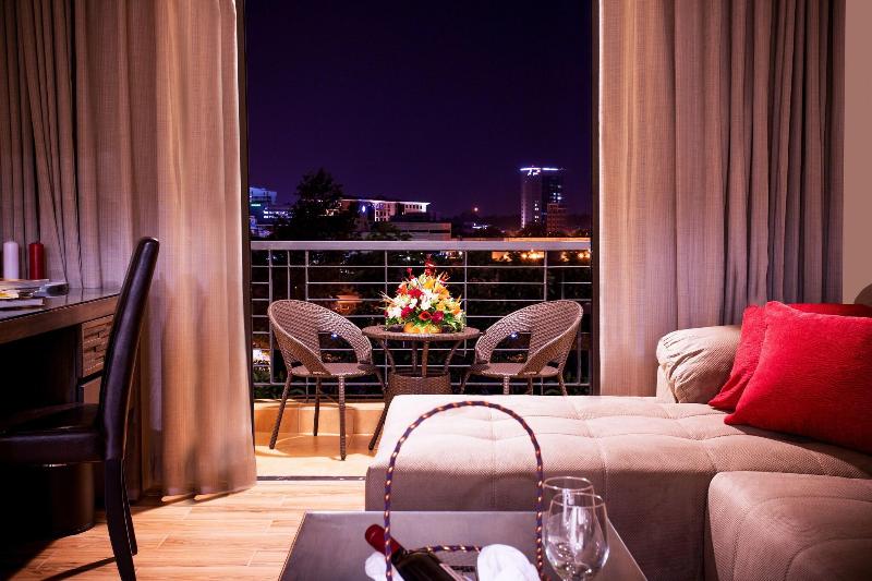 Bidwood Suite Hotel image