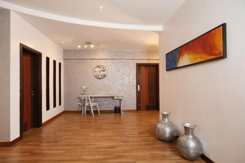 Bidwood Suite Hotel image