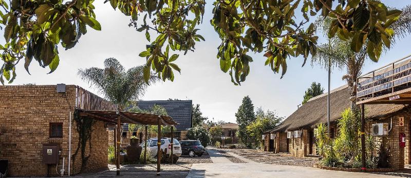 Kuruman Inn By Country Hotels image