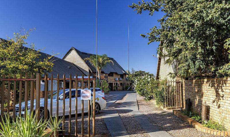 Kuruman Inn By Country Hotels image