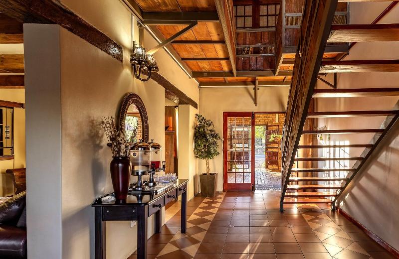 Kuruman Inn By Country Hotels image