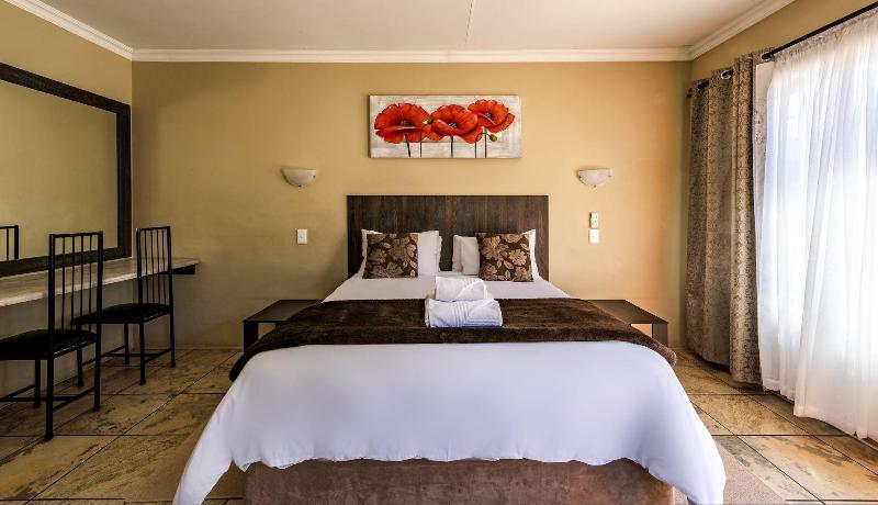 Kuruman Inn By Country Hotels image