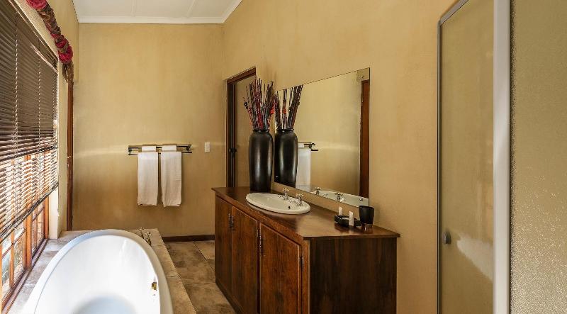 Kuruman Inn By Country Hotels image