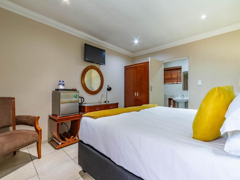 Lakeview Boutique Hotel & Conference Center image