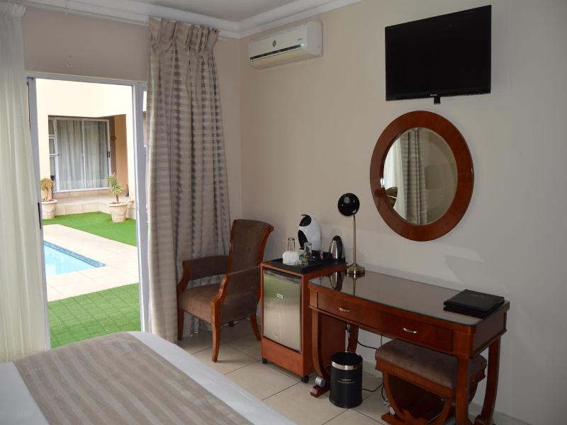 Lakeview Boutique Hotel & Conference Center image