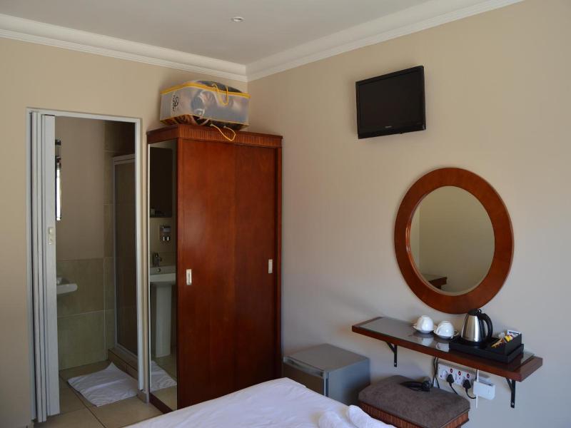 Lakeview Boutique Hotel & Conference Center image