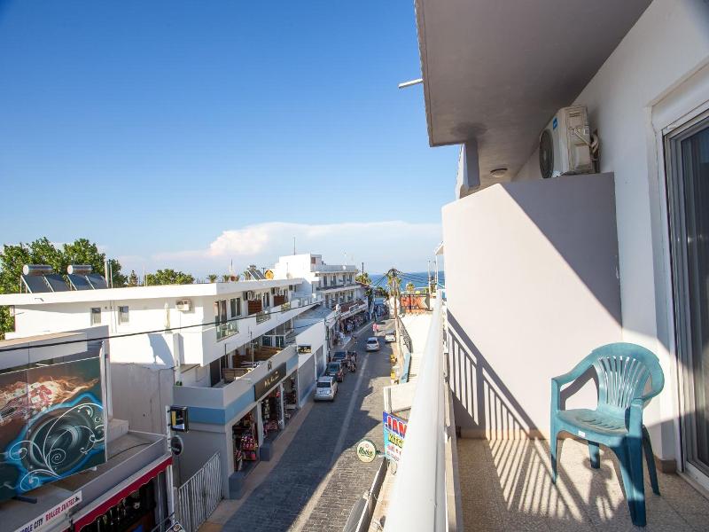 Rea Hotel image