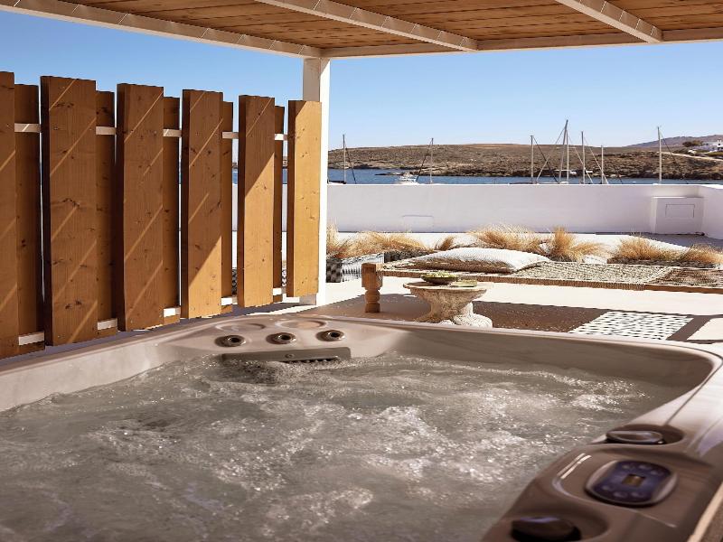 Kythnos Bay Hotel image