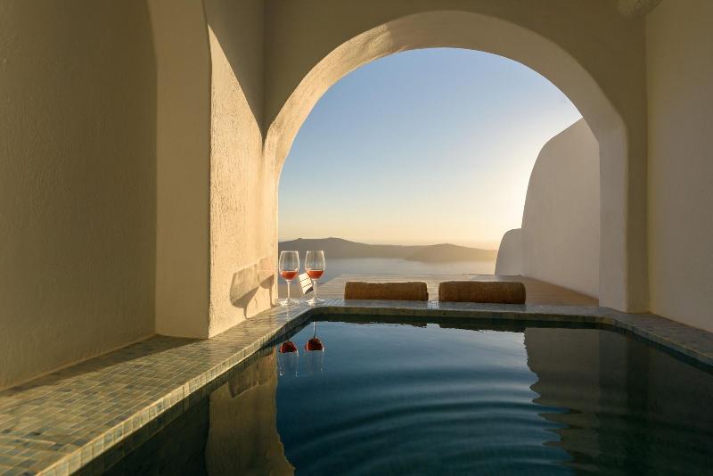 Abyssanto Suites & Spa image