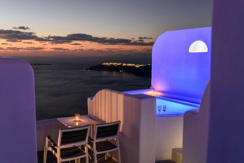 Abyssanto Suites & Spa image