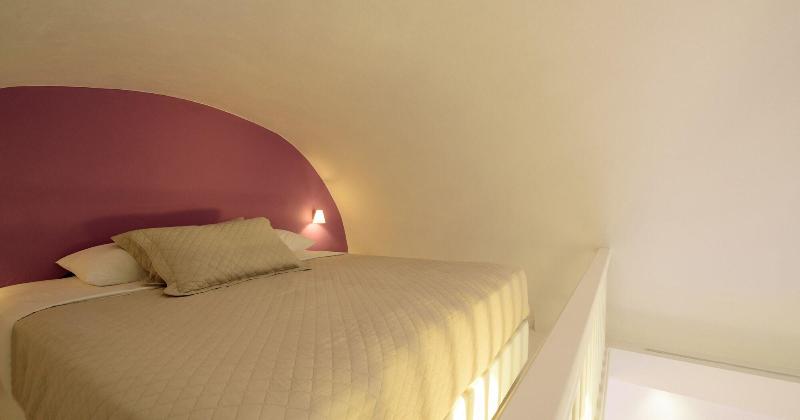 Abyssanto Suites & Spa image