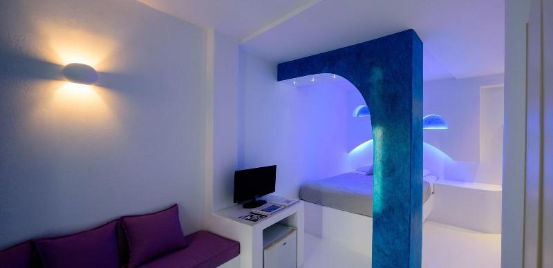Abyssanto Suites & Spa image