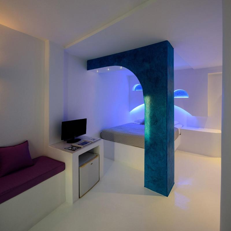 Abyssanto Suites & Spa image