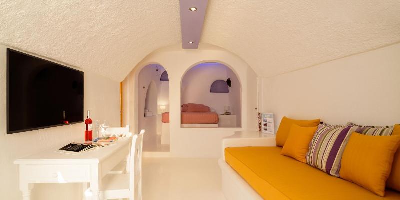 Abyssanto Suites & Spa image