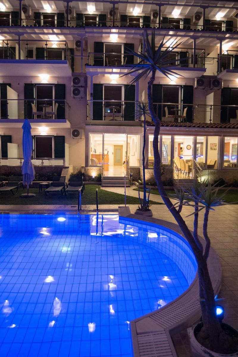 Oasis Hotel image