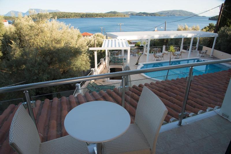 Oasis Hotel image