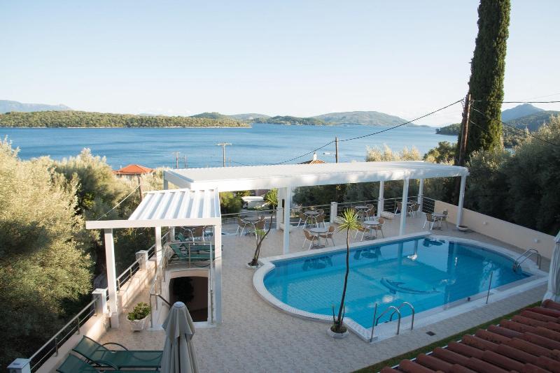 Oasis Hotel image