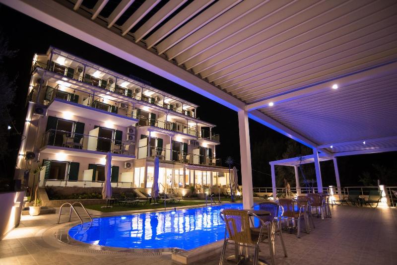 Oasis Hotel image
