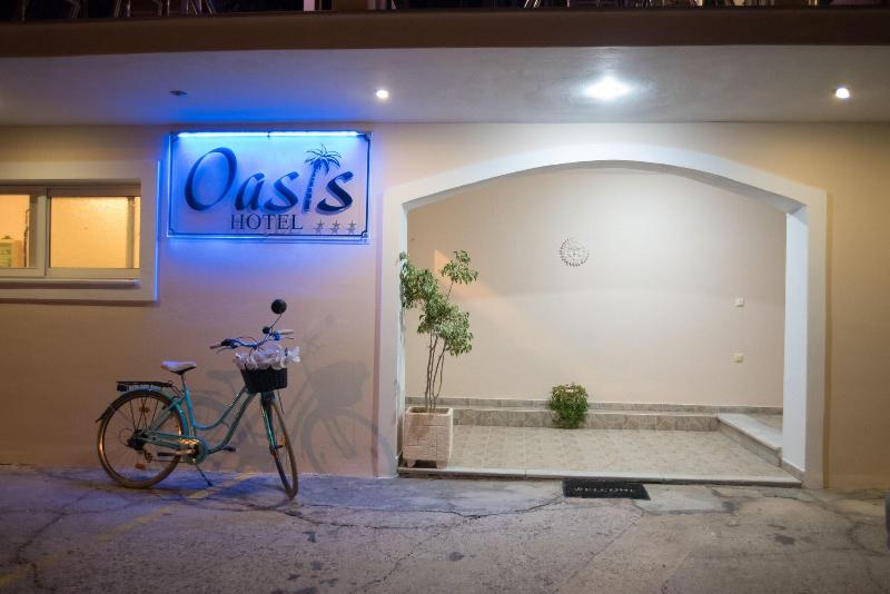Oasis Hotel image