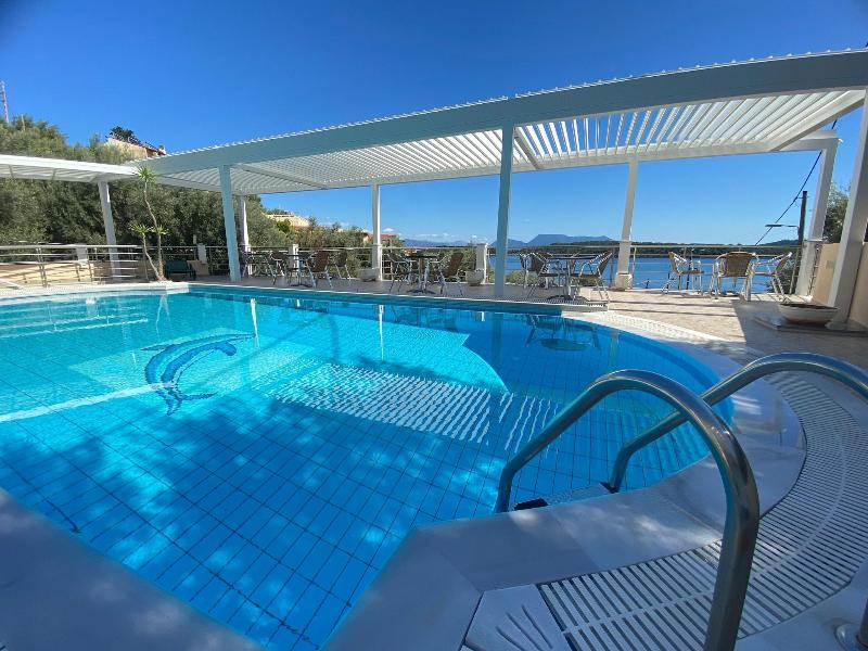 Oasis Hotel image