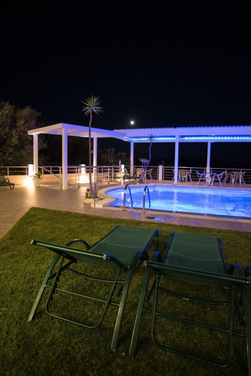 Oasis Hotel image