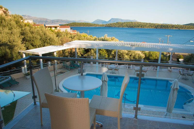 Oasis Hotel image