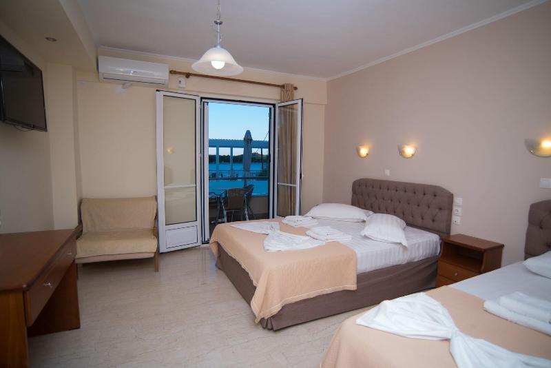 Oasis Hotel image