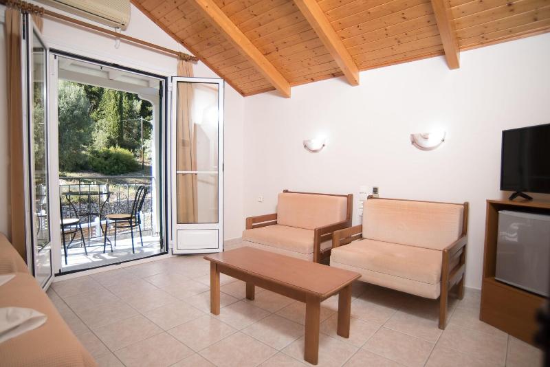 Oasis Hotel image