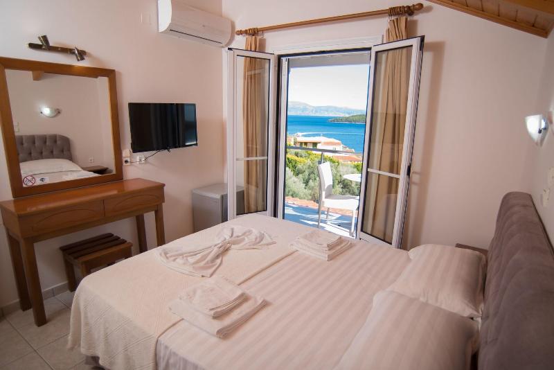 Oasis Hotel image