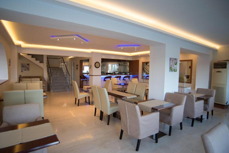 Oasis Hotel image